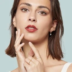 Bague Fine Mini Croix (plaqué Or) -Jollia Soldes Magasin accumulation bague fine dore