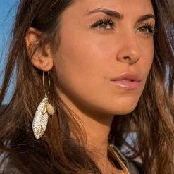 Boucles Longues Plume Cuir Et Coquillage (crème) -Jollia Soldes Magasin boucle xxl plume nahua