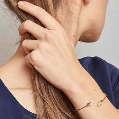 Bracelet Jonc Plume (plaqué Or) -Jollia Soldes Magasin bracelet plaque or plume 2