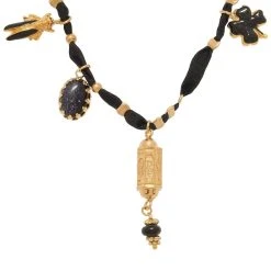 Sautoir Tissu Soie Et Breloques (noir) -Jollia Soldes Magasin sautoir tissu soie noir breloque2 1